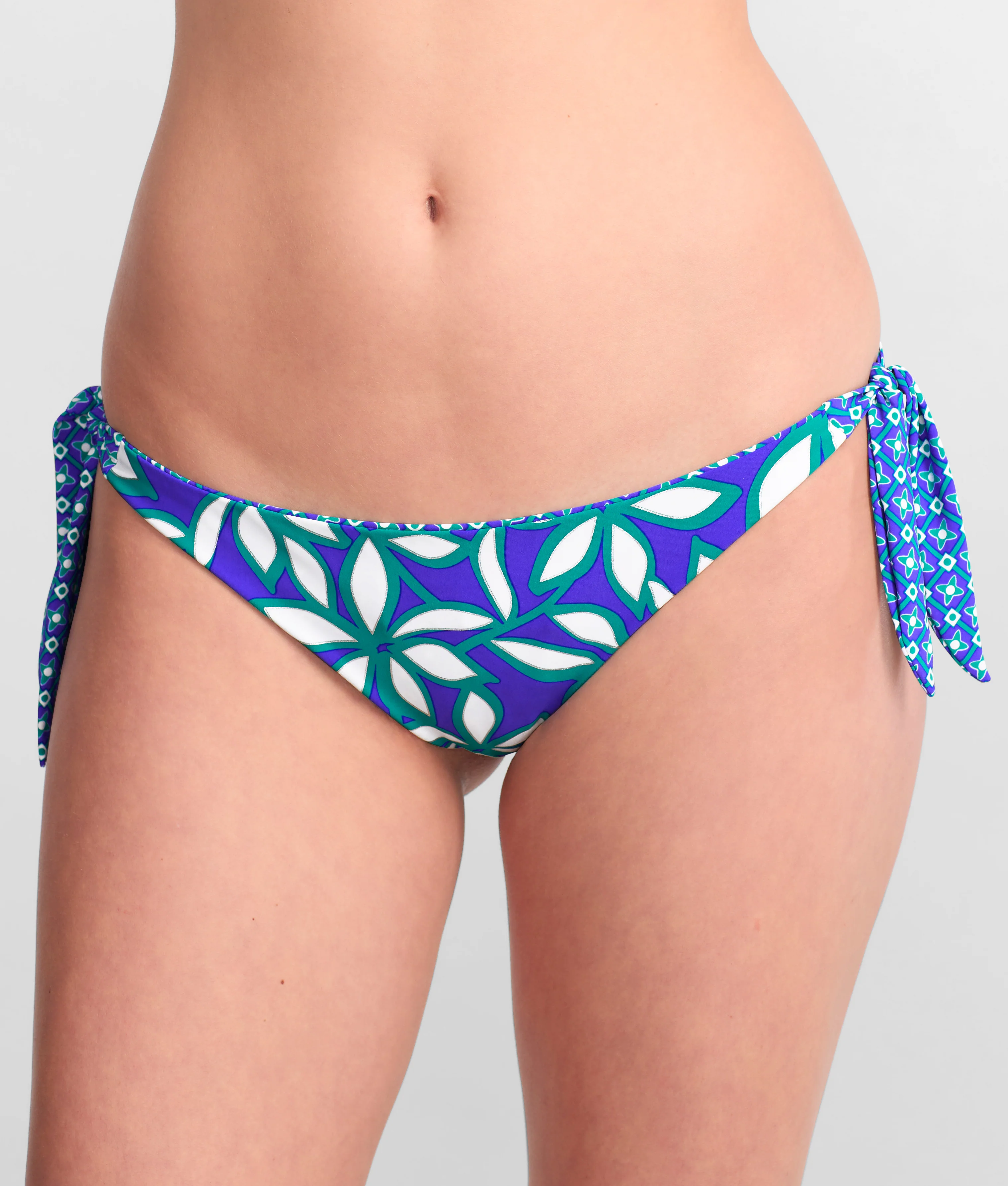 Beach Blossom Mimi Reversible Bikini Bottom - Image 5