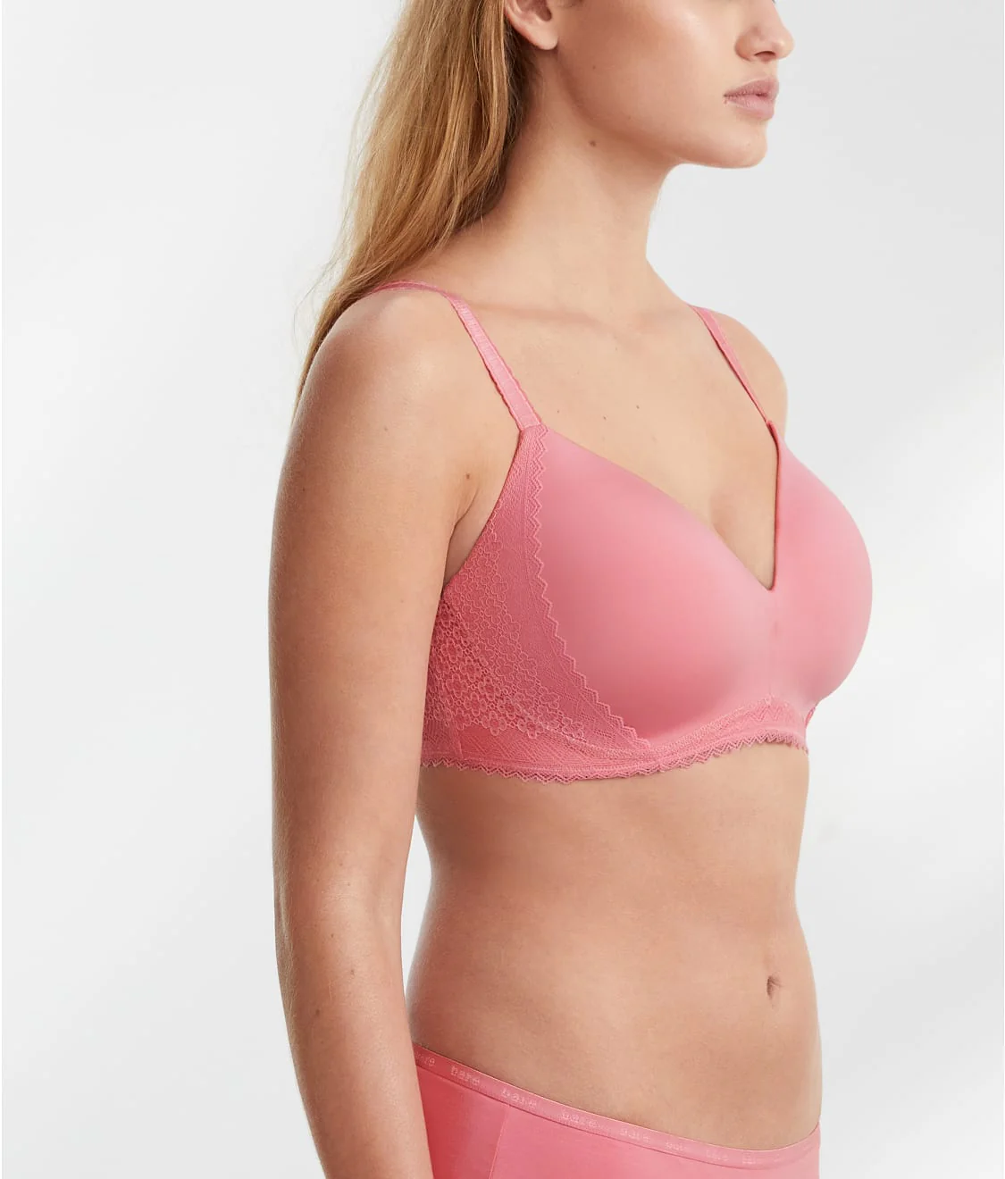 The Wire-Free Smoothing T-Shirt Bra With Lace - Image 4