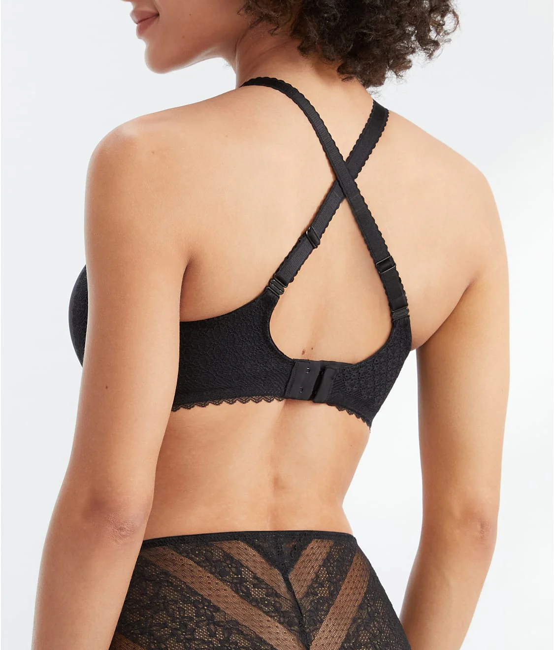 The Wire-Free Smoothing T-Shirt Bra With Lace - Image 6