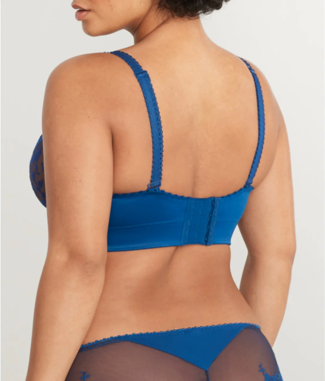 Gaby Longline Bra - Image 15