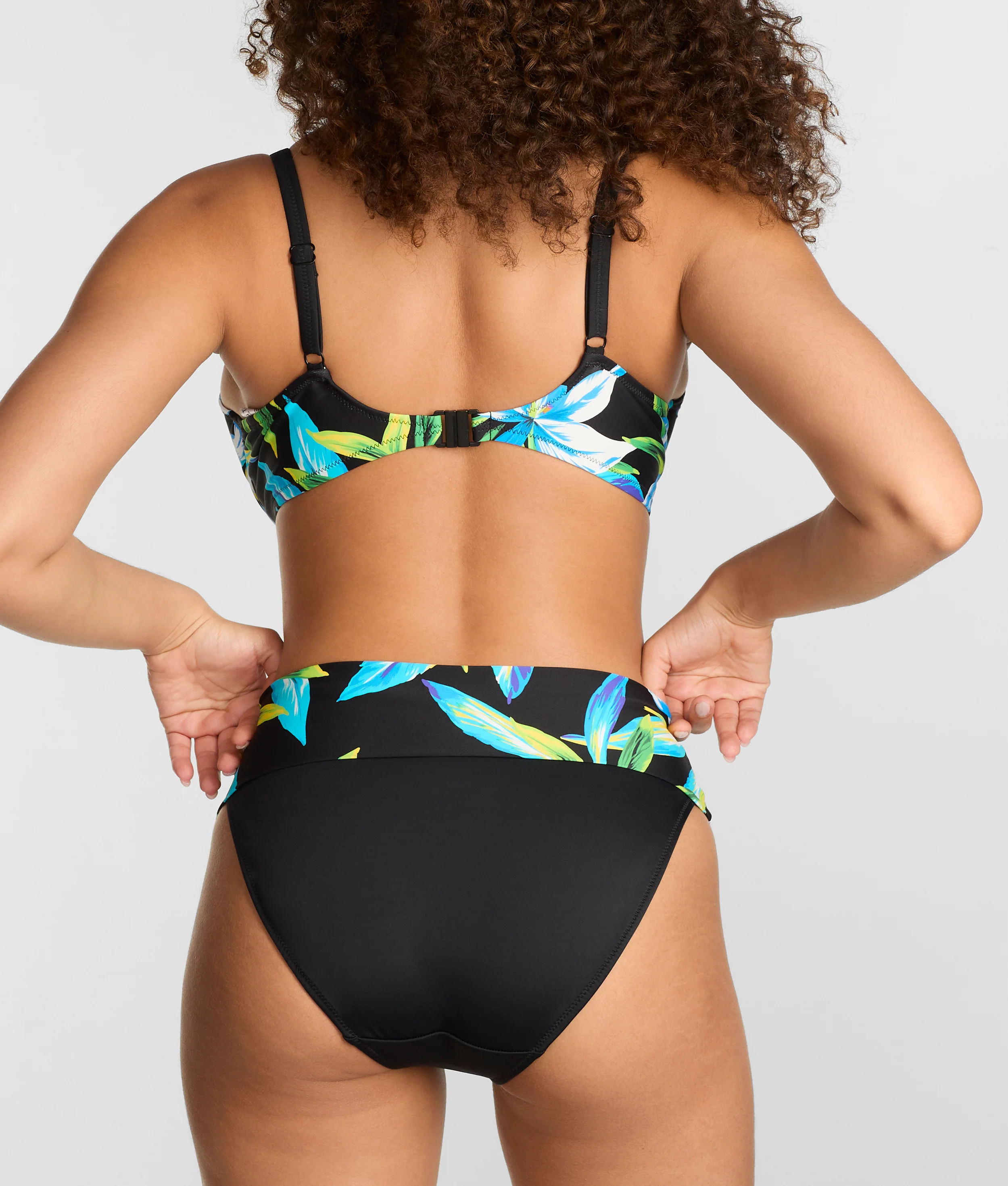 Talm Beach Gather Full Cup Bikini Top - Image 2