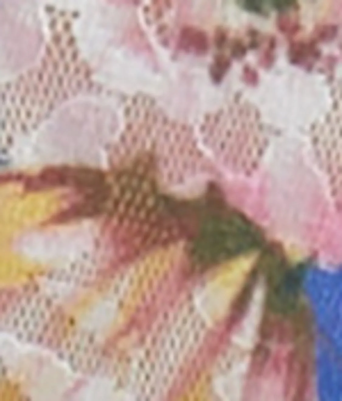 Signature Lace Printed V-Kini - Image 14