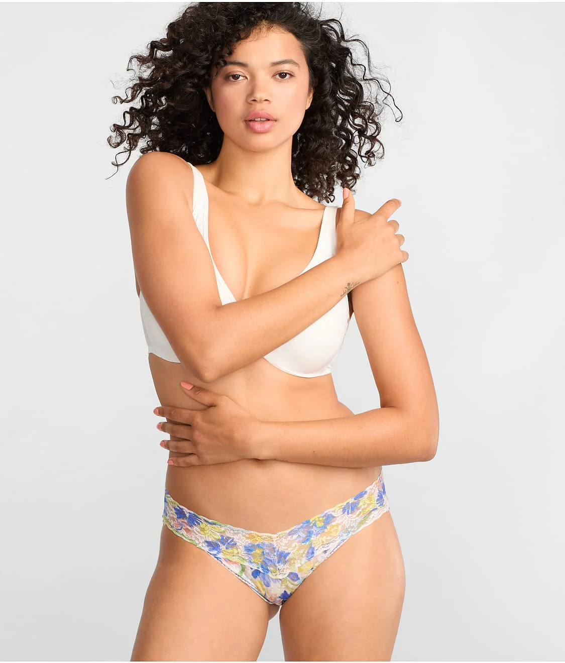 Signature Lace Printed V-Kini - Image 6