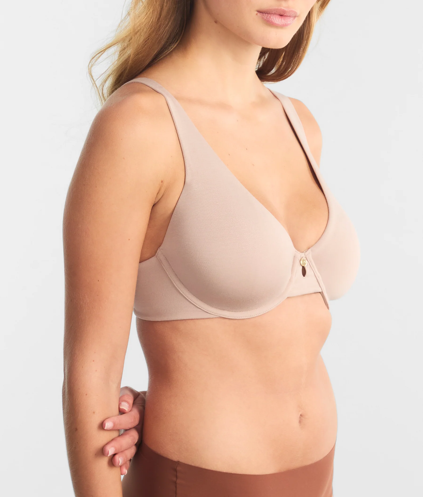 Luxe Essentials High Apex Bra - Image 10