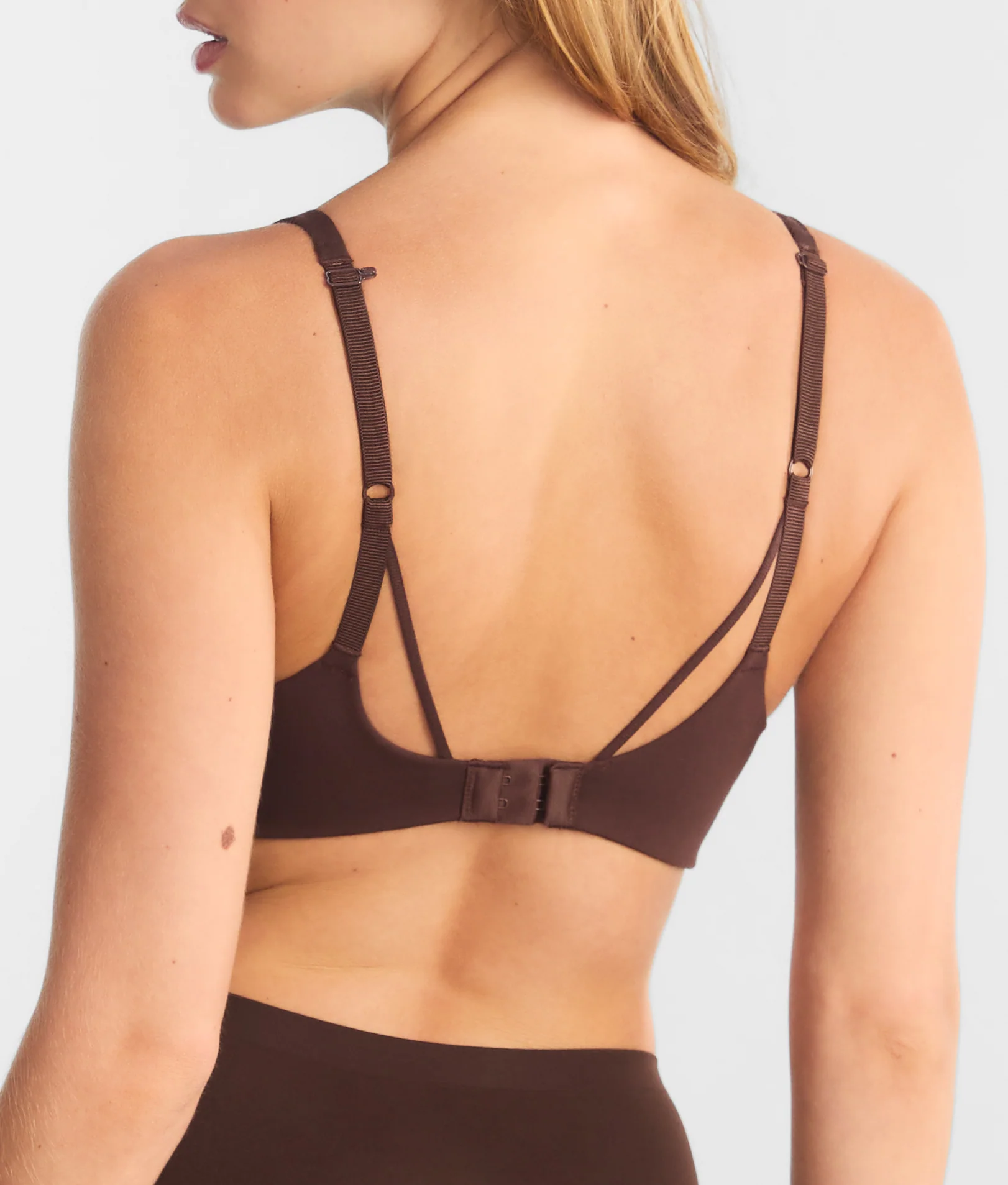 Luxe Essentials High Apex Bra - Image 15