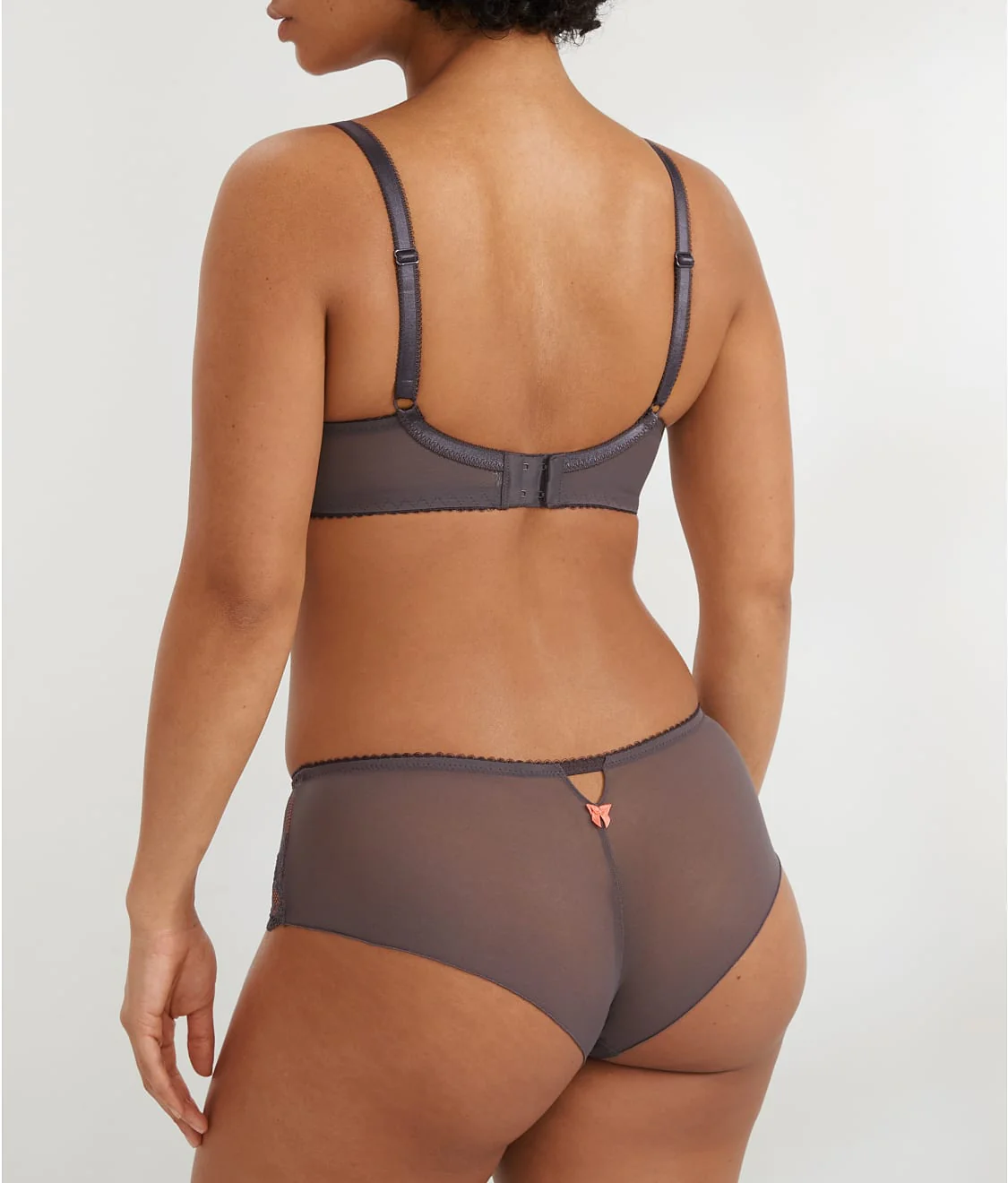 Amour Shorty - Image 21