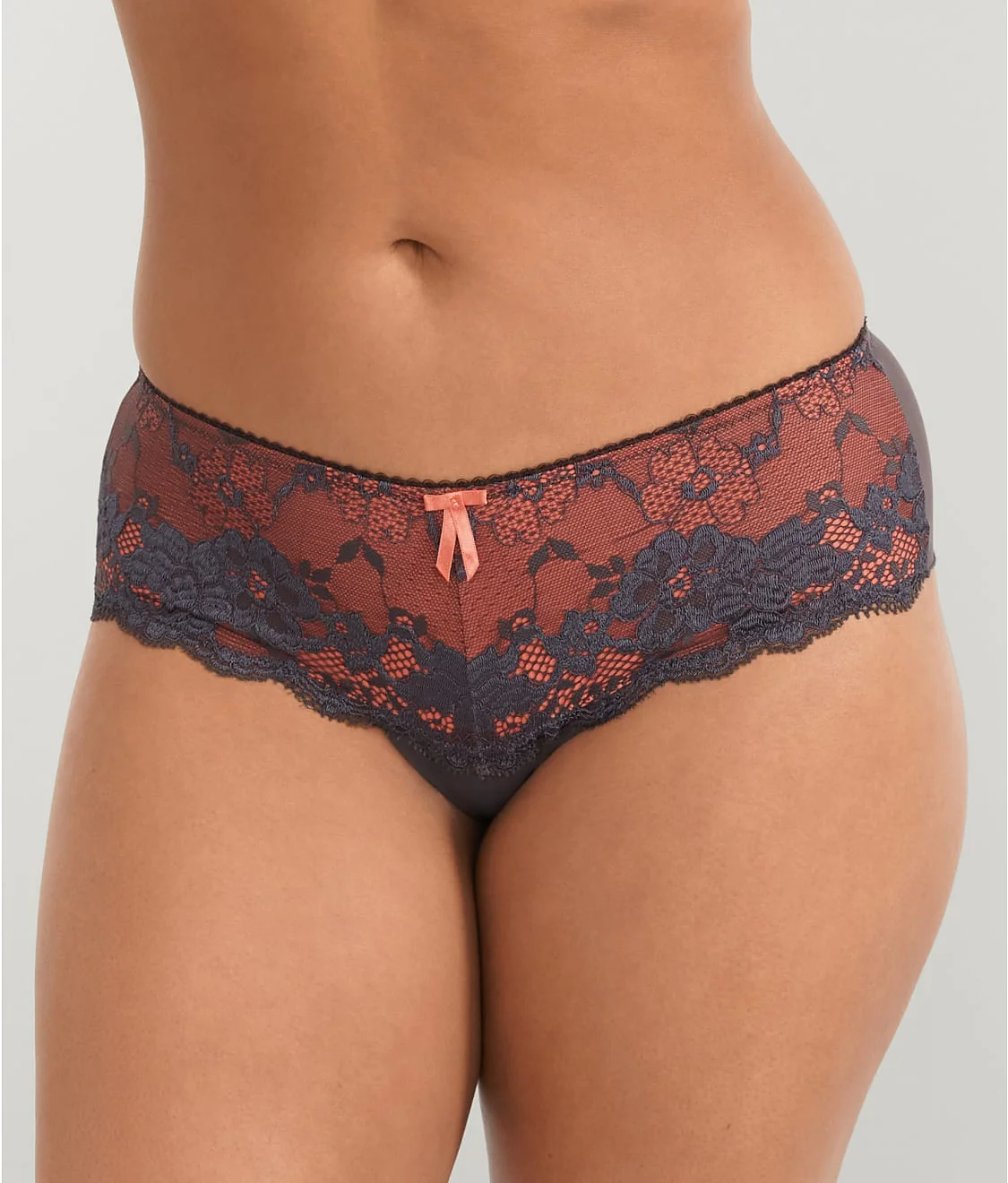 Amour Shorty - Image 22