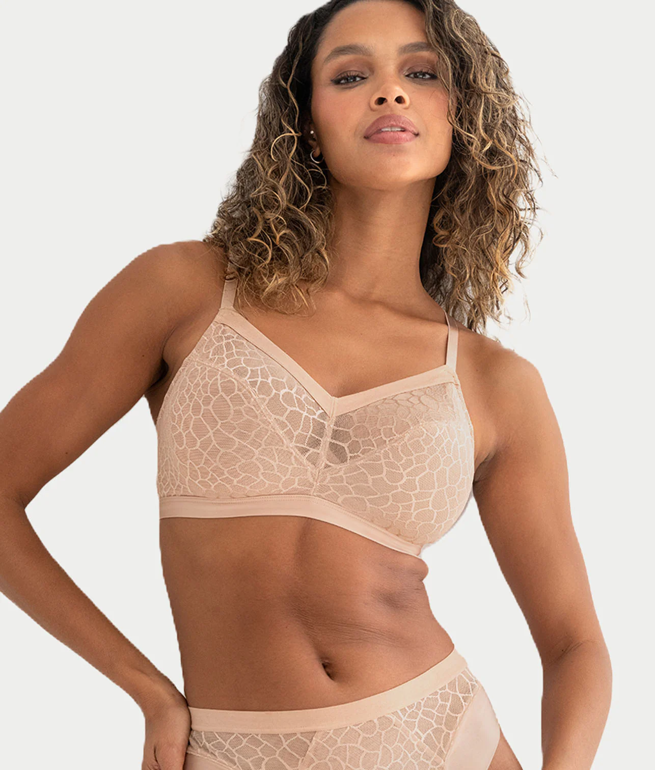 Geo Sculpt Wire-Free Bra - Image 7