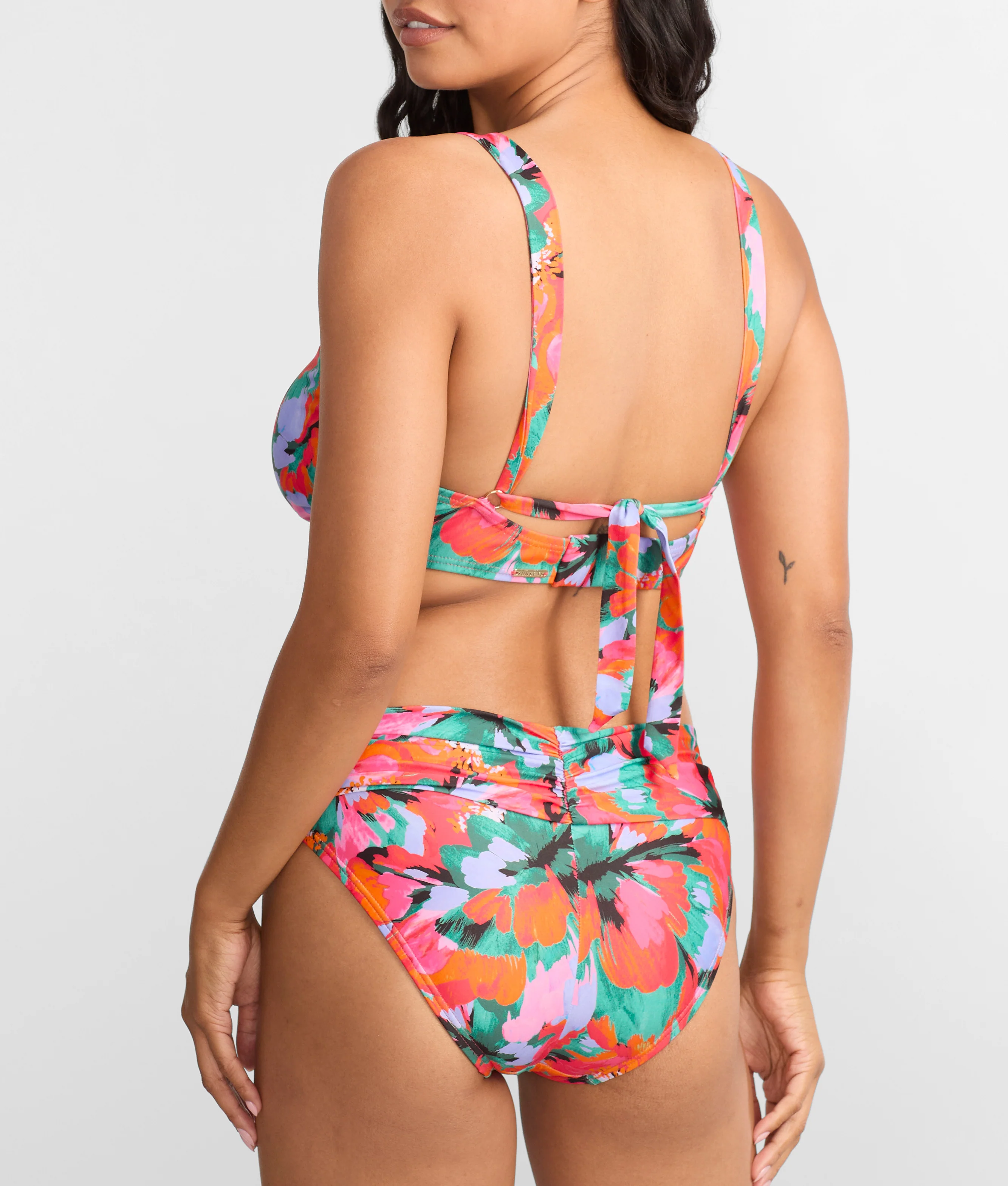 Vienna V-Wire Bikini Top - Image 52