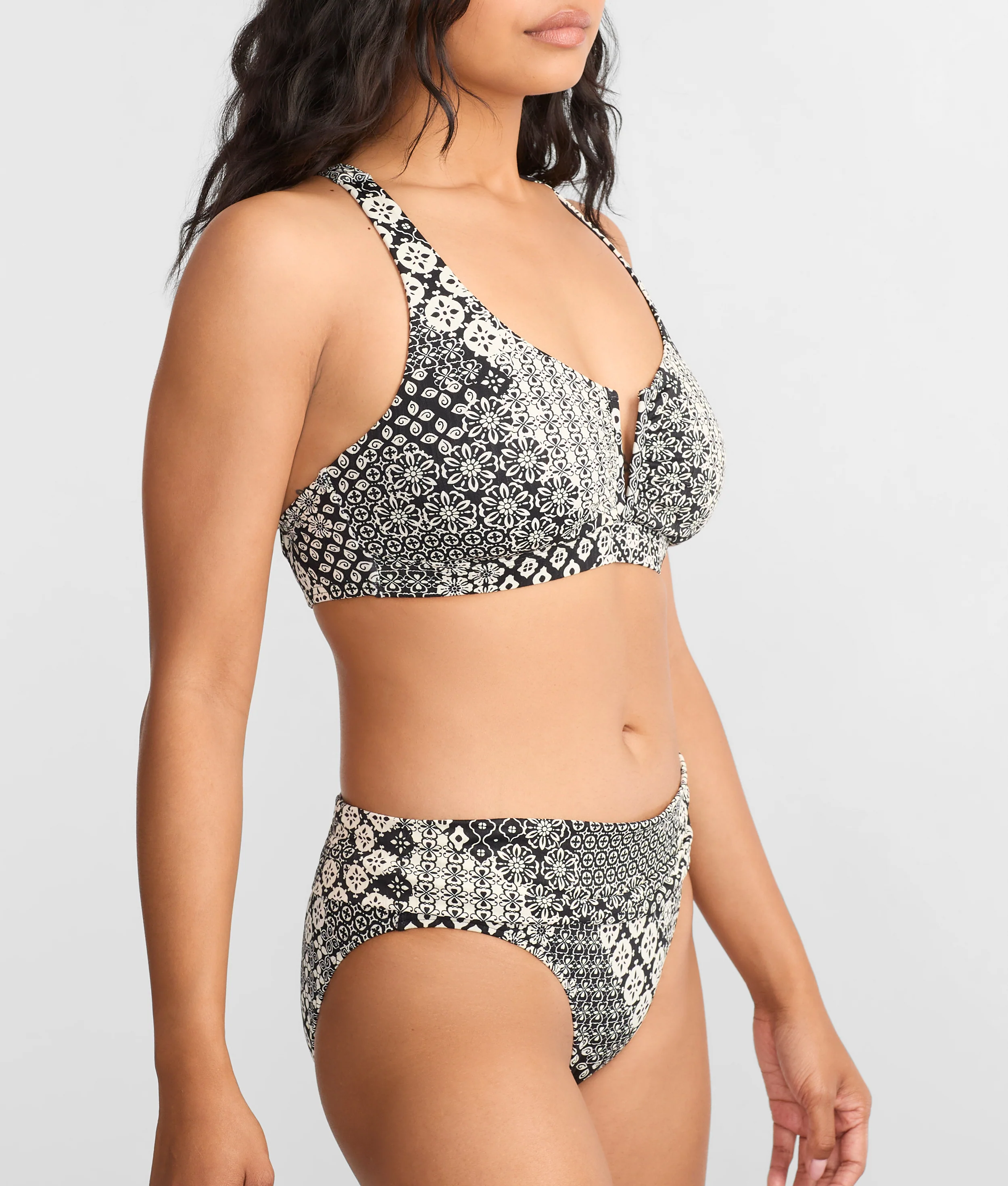Vienna V-Wire Bikini Top - Image 61